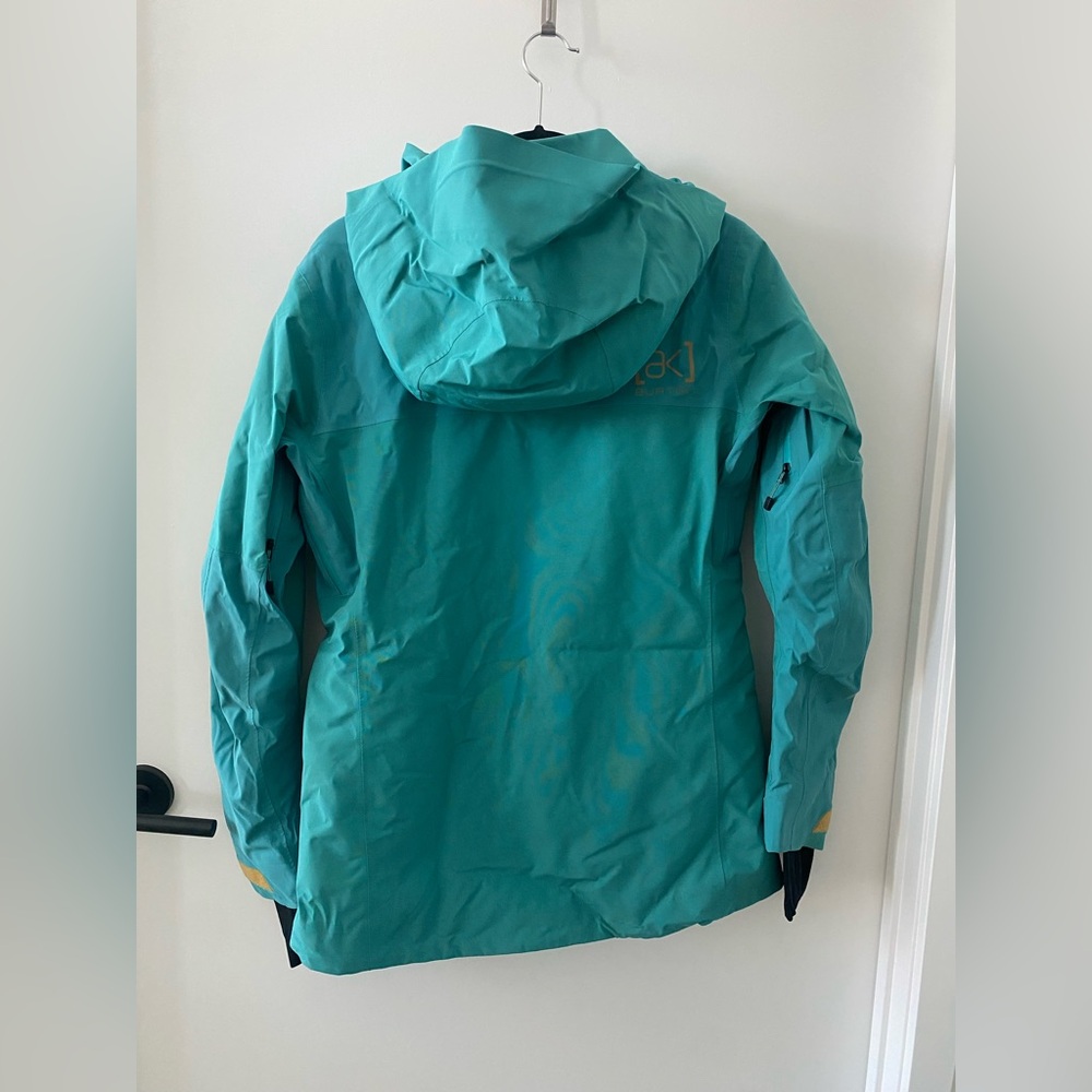 Burton [ak] GORE-TEX 2L, Embark jacket, Women, size small, Like New! - Picture 10 of 10